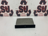 Volkswagen Golf S E2 4 Sohc Hatchback 5 Doors 1997-2004 CUP HOLDER 1j0585601 1997,1998,1999,2000,2001,2002,2003,2004Volkswagen Golf mk4 97-04 CENTER CUP HOLDER TRIM 1J0585601 1j0585601     GOOD