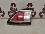 Mazda 3 Ts2 D E4 4 Dohc Hatchback 5 Doors 2004-2009 Rear/tail Light On Tailgate (drivers Side) p8241 2004,2005,2006,2007,2008,2009Mazda 3 Hatchback 5 Door 04-09 o/s off driver right inner tail light lamp p8241     GOOD
