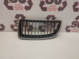 BMW 3 SERIES E46 2004-2011 N/S NEAR PASSENGER LEFT FRONT GRILL GRILLE CHROME BMW 325 3 SERIES E46 Saloon 4 Doors 2004-2008 2497 Bonnet Grille (passenger Side) 7120009 2004,2005,2006,2007,2008BMW 3 SERIES E46 2004-2011 n/s near passenger left front grill grille chrome 7120009 GOOD