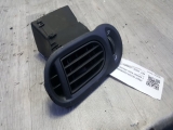 RENAULT MODUS 2004-2012 FRONT HEATER DASHBOARD AIR VENT AIRVENT RIGHT DRIVERS SIDE 2004,2005,2006,2007,2008,2009,2010,2011,2012RENAULT MODUS 2004-2012 FRONT HEATER DASHBOARD AIR VENT DRIVERS SIDE 4622618 4622618     GOOD