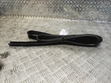 VAUXHALL VECTRA C SRI ESTATE 2004-2009 5DR OUTER WINDOW SEAL FRONT PASSENGER SIDE  2004,2005,2006,2007,2008,2009VAUXHALL VECTRA C SRI 04-09 5DR OUTER WINDOW SEAL FRONT PASSENGER SIDE 000205237 000205237     Good