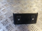 ROVER 200 SALOON 4 Door 1984-1989 CENTRE WINDOW SWITCHES DBP5920 1984,1985,1986,1987,1988,1989ROVER 200 SALOON 1984-1989 REAR CENTRE WINDOW SWITCHES DBP5920 DBP5920     Good