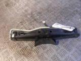 PEUGEOT 307 2000-2008 CAR EMERGENCY JACK 2000,2001,2002,2003,2004,2005,2006,2007,2008PEUGEOT 307 2000-2008 CAR EMERGENCY JACK WITH HANDLE 9649243380 9649243380     Used