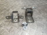 VAUXHALL MERIVA SE TURBO 2003-2010 .5DR DOOR HINGES FRONT DRIVERS SIDE OFFSIDE RIGHT 2003,2004,2005,2006,2007,2008,2009,2010VAUXHALL MERIVA 2003-2010 .5DR DOOR HINGES WITH STRIKEER FRONT DRIVER SIDE       Good