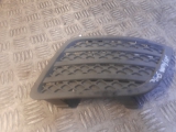 FORD FIESTA MK6 2001-2008 FRONT BUMPER FOG GRILL TRIM PASSENGER SIDE LEFT NEARSIDE 2001,2002,2003,2004,2005,2006,2007,2008FORD FIESTA MK6 FRONT BUMPER FOG GRILL TRIM PASSENGER SIDE LEFT 6S61-19953-ADW 6S61-19953-ADW     Good