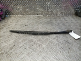 LAND ROVER RANGE ROVER ESTATE 5 Door 2002-2012 3.0 REAR WIPER ARM 8257080 2002,2003,2004,2005,2006,2007,2008,2009,2010,2011,2012LAND ROVER RANGE ROVER ESTATE 5 Door 2002-2012 3.0 REAR WIPER ARM 8257080 8257080     Good