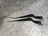 FORD FIESTA MK6 2002-2008 .SET OF FRONT WIPER ARMS 2002,2003,2004,2005,2006,2007,2008FORD FIESTA MK6 2002-2008 .SET OF FRONT WIPER ARMS 6S61 17527 AC 6S61 17527 BB 6S61 17527 AC 6S61 17527 BB DRIVERS PASSANER SIDE    Good