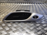 RENAULT SCENIC GRAND MK3 2009-2015 FRONT HEATER DASHBOARD AIR VENT DRIVER SIDE 2009,2010,2011,2012,2013,2014,2015RENAULT SCENIC GRAND MK3 09-15 FRONT HEATER DASH AIR VENT DRIVER SIDE 1012127 1012127     Good
