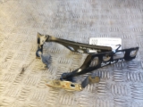 VAUXHALL ZAFIRA B 2005-2014 SET OF FRONT BONNET HINGES X2 2005,2006,2007,2008,2009,2010,2011,2012,2013,2014VAUXHALL ZAFIRA B 2005-2014 SET OF FRONT BONNET HINGES X2 IN BLACK 13224577 13224576     Good