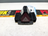 Vauxhall Corsa 2006-2014 Hazard And Central Locking Switch 2006,2007,2008,2009,2010,2011,2012,2013,2014VAUXHALL CORSA D HAZARD AND CENTRAL LOCKING SWITCH 13189529 2006-2014 13189529     USED