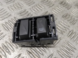 RENAULT Trafic Sl27 Mk3 2014-2019 HEATED WINDSCREEN SWITCH 1259364X 1259364X  2014,2015,2016,2017,2018,2019Renault Trafic Sl27 Mk3 2014-2019 Heated Windscreen Switch 1259364X  1259364X      GRADE B