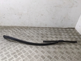 Toyota Avensis D-4d Mk3 4dr Saloon 2013-2015 2.0 1AD-FTV FRONT WIPER ARM (N/S PASSENGER)  2013,2014,2015Toyota Avensis D-4d Mk3 4dr Saloon 2013-2015 Front Wiper Arm (n/s Passenger)      GRADE B