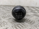 Volkswagen Passat Mk6 2010-2014 GEAR STICK KNOB  2010,2011,2012,2013,2014Volkswagen Passat Mk6 2010-2014 Gear Stick Knob       GRADE B