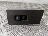 Volkswagen Passat Se Tdi Mk6 Saloon 4dr 2010-2014 ELECTRIC WINDOW SWITCH (N/S REAR PASSENGER)  2010,2011,2012,2013,2014Volkswagen Passat Se Tdi Mk6 Saloon 2010-2014 Window Switch (n/s Rear Passenger)      GRADE B