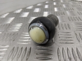 Toyota Aygo Mk1 1.0 Vvt-i Fire Ac 2005-2014 GEAR STICK KNOB 33504-0H030-B0 2005,2006,2007,2008,2009,2010,2011,2012,2013,2014Toyota Aygo Mk1 Fire Ac 2012 Gear Stick Knob 33504-0H030-B0     GOOD