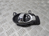 Nissan Juke Tekna Mk1 Hatch 5dr 2010-2019 DOOR HANDLE INTERIOR (N/S REAR PASSENGER) White  2010,2011,2012,2013,2014,2015,2016,2017,2018,2019Nissan Juke Tekna Mk1 Hatch 5dr 2010-2019 Door Handle Interior (n/s/r)      GRADE B