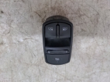 VAUXHALL CORSA SXI MK3 2011-2014 DOOR ELECTRIC WINDOW SWITCH (O/S FRONT DRIVER)  2011,2012,2013,2014VAUXHALL CORSA SXI MK3 2011-2014 Door Electric Window Switch (o/s Front Driver)       GRADE B