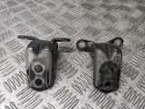 Nissan Leaf Acenta Mk1 2010-2017 DOOR HINGES TOP / BOTTOM (N/S FRONT PASSENGER)  2010,2011,2012,2013,2014,2015,2016,2017Nissan Leaf Acenta Mk1 2010-2017 Door Hinges Top / Bottom (n/s Front Passenger)       GRADE B