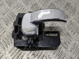 NISSAN QASHQAI ACENTA DCI 2010-2013 DOOR HANDLE INTERIOR (O/S/R)  2010,2011,2012,2013NISSAN QASHQAI ACENTA DCI 5DR SUV 2011 DOOR HANDLE - INTERIOR (REAR DRIVER)      GRADE B