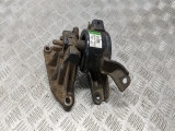 KIA CEED MK2 2012-2018 ENGINE MOUNT (N/S) 21830-A5200 2012,2013,2014,2015,2016,2017,2018KIA CEED MK2 2013 1.6 D4FB ENGINE MOUNT (PASSENGER SIDE)  21830-A5200 21830-A5200     GRADE B