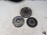 2023 RENAULT MASTER (MAXI MOVER) CLUTCH KIT WITH FLYWHEEL WHITE 123108013R 2020,2021,2022,20232023 RENAULT MASTER 2.3 CLUTCH KIT WITH FLYWHEEL  123108013R  13K MILES 123108013R     GOOD