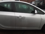 2009-2015 Vauxhall Astra J Mk6 Hatchback 5 Door Door Bare (front Driver Side) Silver Z176  2009,2010,2011,2012,2013,2014,201509-15 VAUXHALL Astra J Mk6  5 Door DOOR BARE FRONT DRIVER SIDE Silver Z176  SEE IMAGES FOR DESCRIPTION. AS IT MAY HAVE DENTS OR SCRATCHES.    GOOD