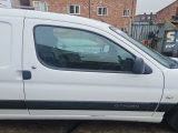 2005-2011 Citroen Berlingo Mk1 Fl Car Derived Van DOOR COMPLETE (FRONT DRIVER SIDE) White  2005,2006,2007,2008,2009,2010,20112005-2011 Citroen Berlingo Mk1 Fl DOOR COMPLETE (FRONT DRIVER SIDE) White      GOOD