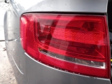 2008-2012 Audi A4 Mk4 B8 Saloon 4 Door REAR/TAIL LIGHT ON BODY (PASSENGER SIDE)  2008,2009,2010,2011,20122008-2012 Audi A4 Mk4 B8 Saloon 4 Door REAR/TAIL LIGHT ON BODY PASSENGER SIDE  FULLY WORKING IN GOOD CONDITION    GOOD