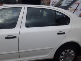 2009-2013 Skoda Octavia Mk2 Fl Hatchback 5 Door DOOR BARE (REAR PASSENGER SIDE) Candy White Lf9e  2009,2010,2011,2012,201309-13 Skoda Octavia Mk2 Fl  5 Door DOOR BARE (REAR PASSENGER SIDE)  White Lf9e  SEE IMAGES FOR ANY SCUFFS, SCRATCHES, DENTS.    GOOD