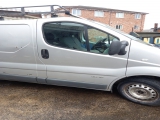 2006-2014 Renault Traffic Mk2 Ph2 Panel Van DOOR COMPLETE (FRONT DRIVER SIDE) Silver  2006,2007,2008,2009,2010,2011,2012,2013,20142006-2014 Renault Traffic Mk2 Ph2 DOOR COMPLETE FRONT DRIVER SIDE Silver      GOOD