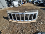 JEEP GRAND CHEROKEE 3.0 V6 CRD WK2 2011-2020 MAIN GRILLE 2011,2012,2013,2014,2015,2016,2017,2018,2019,2020Jeep Grand Cherokee 2005-2011 Main Grille      Used