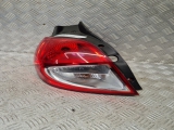 Renault Clio Gt Line Tomtom Vvt E5 4 Dohc Hatchback 5 Door 2005-2014 Rear/tail Light (passenger Side)  2005,2006,2007,2008,2009,2010,2011,2012,2013,2014RENAULT CLIO REAR LIGHT PASSENGER SIDE 2011      USED