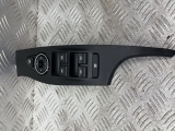 Hyundai I40 Crdi Premium E5 4 Dohc Estate 5 Doors 2011-2019 Electric Window Switch (front Driver Side) 935703z0504x 2011,2012,2013,2014,2015,2016,2017,2018,2019HYUNDAI I40 WINDOW SWITCH FRONT DRIVER SIDE 2012 935703z0504x     Used