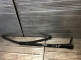 SEAT LEON MK2 2008-2012 1600 CC FRONT WIPER ARM (DRIVER SIDE)  2008,2009,2010,2011,2012SEAT Leon MK2 2008 - 2012 Driver Right Side Windscreen Wiper Arm 1P0955410A      Used