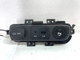 Kia Sportage Crdi 2010-2024 USB SOCKET PLUG / PORT 2010,2011,2012,2013,2014,2015,2016,2017,2018,2019,2020,2021,2022,2023,2024Kia Sportage Crdi MK3 2014 USB AUX SOCKET PLUG PORT 96110-3W100 96110-3W100     GOOD