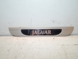 Jaguar S-type Se V6 99-07 DOOR STEP TRIM PASSENGER REAR 1R8313244AB 1999,2000,2001,2002,2003,2004,2005,2006,2007Jaguar S-type Se V6 99-07 DOOR STEP TRIM PASSENGER REAR 1R8313244AB 1R8313244AB     GOOD