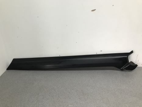 LAND ROVER DISCOVERY 4 A PILLAR TRIM DRIVER SIDE REF LH12