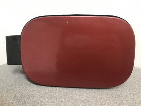 LAND ROVER DISCOVERY 4 FUEL FLAP AND CAP RIMINI RED REF GF59