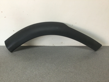 LAND ROVER DISCOVERY 2 TD5 WHEEL ARCH TRIM REAR DOOR DRIVER SIDE REF KR53