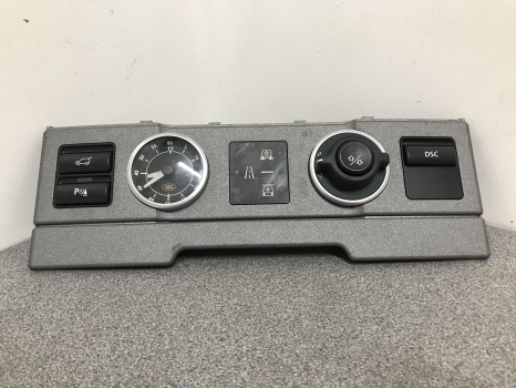 RANGE ROVER L322 CLOCK AND SWITCH PANEL REF HG54