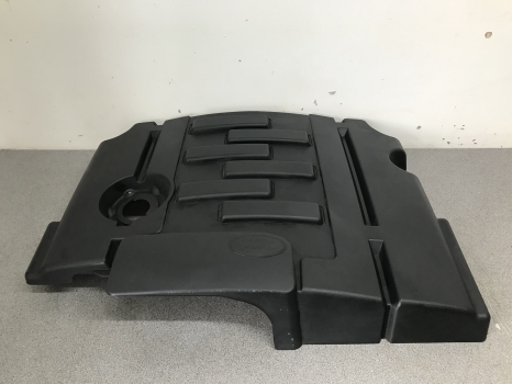 LAND ROVER DISCOVERY 3 ENGINE COVER TDV6 2.7 REF LA05