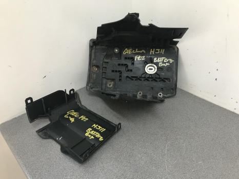 BATTERY TRAY FREELANDER 2 AG9N10723AC REF HJ11