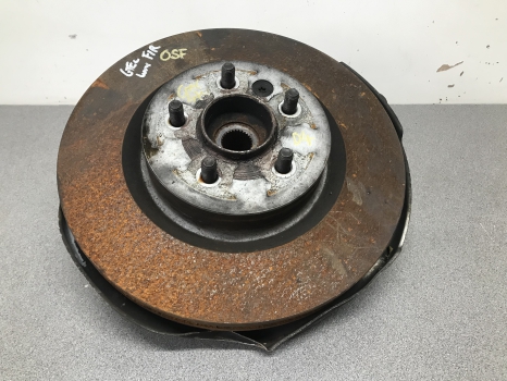 DISCOVERY 4 FRONT HUB DRIVER SIDE REF D4