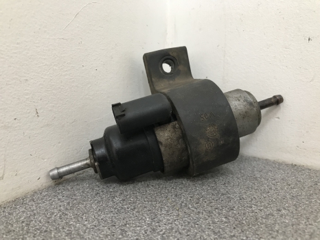 PRE HEATER PUMP LAND ROVER DISCOVERY 4 REF LG10