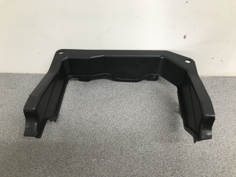 LAND ROVER DISCOVERY SPORT L550 BATTERY TRAY BRACKET BJ3202214A REF AF17