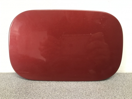 LAND ROVER DISCOVERY 3 FUEL FLAP  RIMINI RED REF WJ06