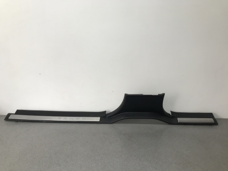 RANGE ROVER SPORT FRONT SILL KICK TRIM DRIVER SIDE REF WX11