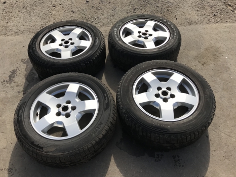 ALLOY WHEELS AND TYRES 255 60 18 DISCOVERY 3 REF YP56