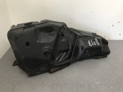 SUSPENSION PUMP COVER HITACHI STYLE DISCOVERY 3 REF YP56