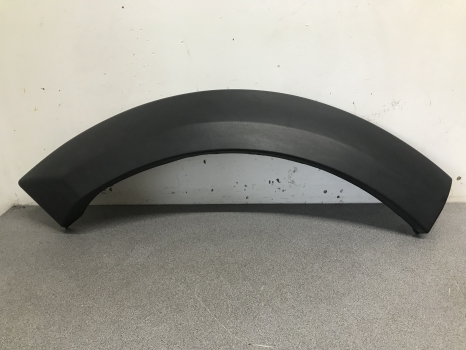 WHEEL ARCH TRIM DISCOVERY 3 DRIVER SIDE REAR BODY REF HG54